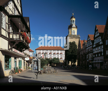 Marktplatz Mit Buergerhaus Und St. Nikolai-Kirche in Rinteln, Weser, Naturpark Weserbergland-Schaumburg-Hameln, Niedersachsen Stockfoto