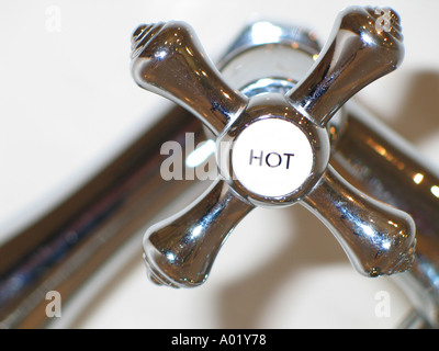 EIN BAD HOT TAP BILD VON JOHN ROBERTSON Stockfoto