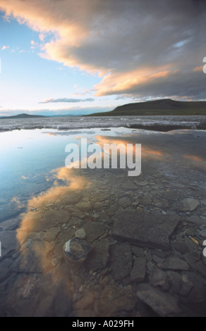 Dood Nuur See bei Sonnenuntergang. Darhadyn Wetland. Nord-Mongolei Stockfoto