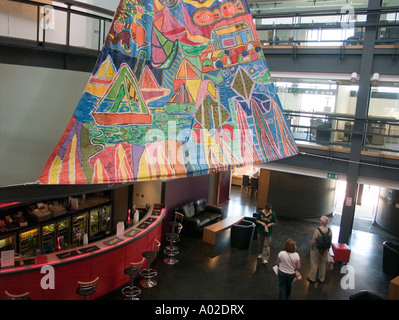 Galeri Kunstzentrum, Victoria Quay, Caernarfon Gwynedd Nord Wales Snowdonia National Park Innenansicht, UK Stockfoto