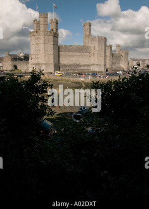 UNESCO-Welterbe: Caernarfon Castle Gwynedd Snowdonia Nationalpark Nord wales UK Stockfoto