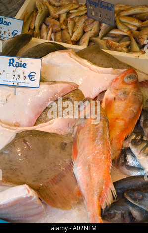 Bei Popincourt Fischmarkt am Boulevard Richard Lenoir in Paris die Hauptstadt von Frankreich EU Stockfoto