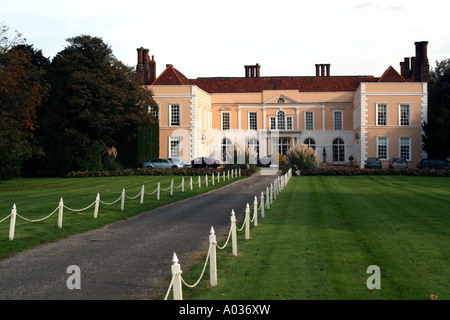 Der Eingang zum Hintlesham Hall in Suffolk UK Stockfoto