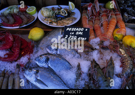 Fisch anzeigen Restaurant in Südspanien Stockfoto
