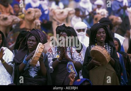 Wodabe Frauen tanzen in Gerewol Tagen, Niger. Stockfoto