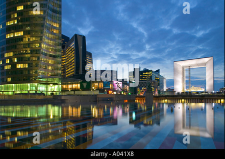 La Grande Arche in La Défense, Paris, Frankreich Stockfoto