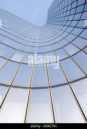 Wolkenkratzer, niedrigen Winkel, abstrakte Ansicht Stockfoto