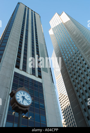Hochhäuser, niedrigen Winkel Ansicht Stockfoto