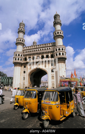 Indien Andhra Pradesh Hyderabad Charminar motor-Rikschas Stockfoto