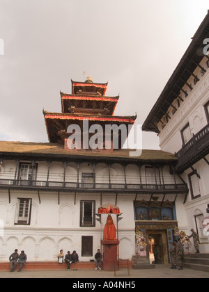 KATHMANDU NEPAL November Hanuman Dhoka Portal Eingang zum alten königlichen Palast und Tempel-Komplex am Durbar Square Stockfoto