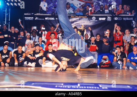 Französisch Kerl Breakdanicing bei den Weltmeisterschaften in Brixton Academy in London B Boy Stockfoto