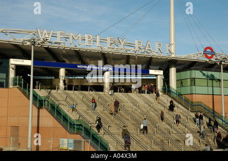 Eingang zur neuen Wembley Park u-Bahnstation London England Stockfoto