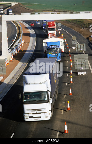 Schwerverkehr Durchreise Restrictions auf der m1 Autobahn a1 in der Nähe von Leeds uk Stockfoto