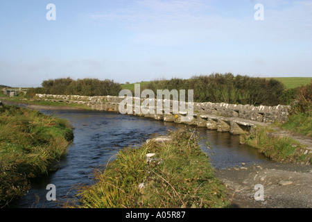 Irland County Mayo Killeen Bunlahinch Klöppel Brücke über Carrownisky Stockfoto