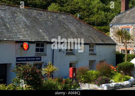 der Dorfladen und Post am Portloe in Cornwall, england Stockfoto