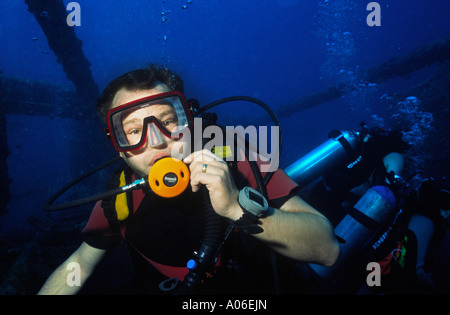 Ägypten-Unterwasser SS Thistlegorm Taucher Tauchen Stockfoto