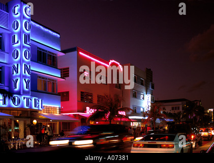 Ocean Drive bei Dämmerung South Beach Miami Beach Florida USA Stockfoto