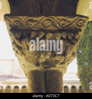 Romanische Hauptstadt Kreuzgang von Sto Domingo de Silos Burgos Spanien Stockfoto