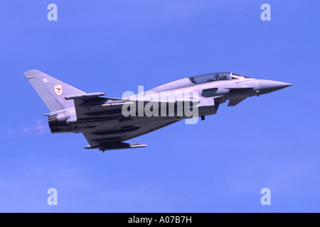 Eurofighter Typhoon T1 Jet Fighter Aircraft von der RAF betrieben Anzeigen in Fairford RIAT Stockfoto