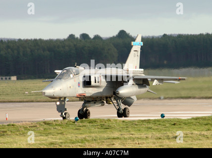 RAF SEPECAT anglo-französischen Jaguar GR3A Jet Schlachtflugzeuge.   XAV 4126-391 Stockfoto