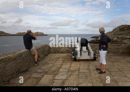 Stock Foto von Kanone auf Oliver Crowells jenen Schloss neue Grimsby Tresco Scilly-Inseln Stockfoto