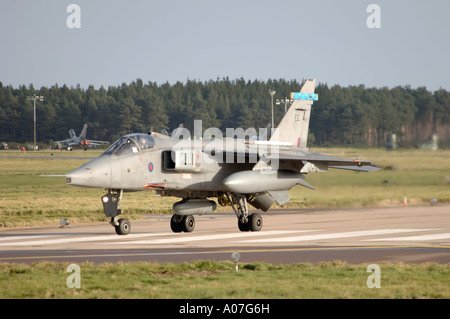 RAF SEPECAT anglo-französischen Jaguar GR3A Jet Schlachtflugzeuge.    XAV 4062-386 Stockfoto