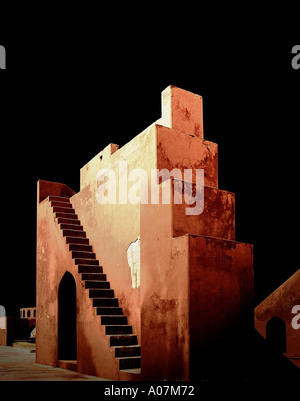 Aipur, Rajasthan, Indien Jantar Mantar ist eine Sammlung von architektonischen astronomische Instrumente. Stockfoto