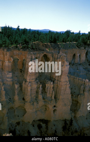 Grotten von Bryce Point Bryce Canyon National Park Utah UT SW USA gesehen Stockfoto