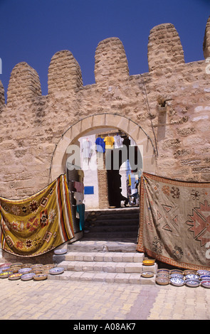 Eingang zur Medina Monastir Tunesien Stockfoto