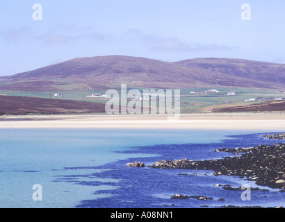 Dh Waulkmill Bay ORPHIR ORKNEY vorgelagerten Felsen Sandstrand und Bay Strände Stockfoto