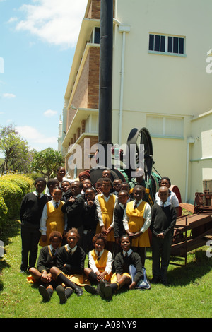 Schwarz Xhosa Schulkinder besuchen das weitere Museum in King Williams Town in der eastern Cape Südafrika RSA Stockfoto