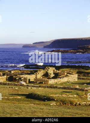 Dh Brough von BIRSAY BIRSAY ORKNEY Schottland Norse Viking settlement Kirche Ruinen und Nordküste Stockfoto