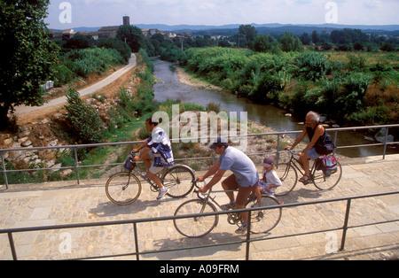 Carcassonne - Radfahren in der Nähe des Canal du Midi Stockfoto