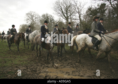 Herzog von Beaufort Jagd in Wiltshire 2005 mit Kate Hoey MP für Arbeit unterstützt die Kampagne Fuchsjagd in Großbritannien zu halten Stockfoto