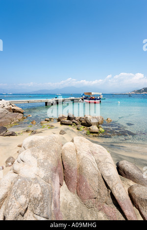 Strand und Steg am Campomoro, in der Nähe von Propriano, Golf von Valinco, Korsika, Frankreich Stockfoto