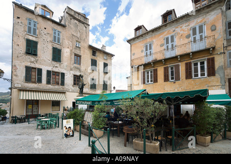 Restaurant in der Haute-Ville (Altstadt), Place Gaffori, Corte, Korsika, Frankreich Stockfoto