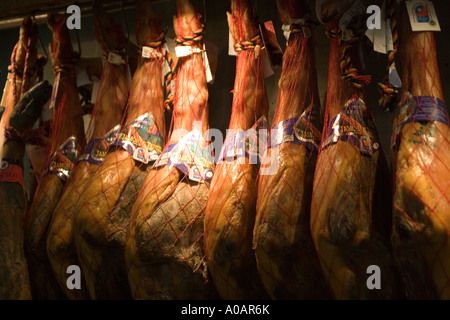 Beine von Jamon Borough Market in London Stockfoto