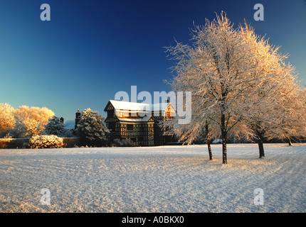 Little Moreton Hall im Winter Nr Congleton, Cheshire UK Stockfoto