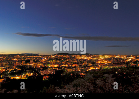 Oslo die Hauptstadt Norwegens erfasst an einem September-Abend aus einer Höhe im Süden der Stadt Stockfoto