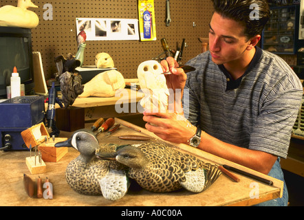 Modellistin Handwerker arbeiten am Projekt Stockfoto