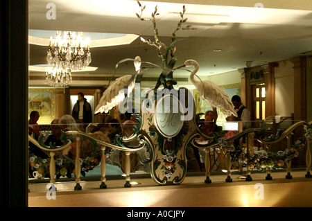 Fortnum and Mason Café Fenster in St James West End London England UK Europa Stockfoto