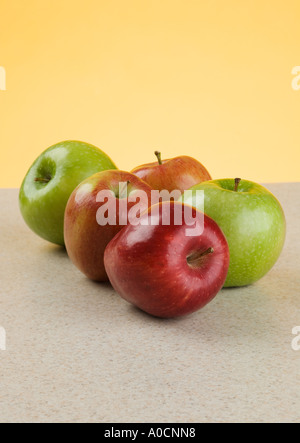 Stillleben mit Äpfeln Stockfoto