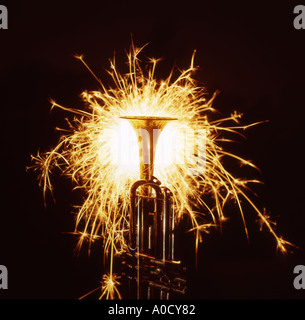 Hintergrund der Farbenpracht funkelndes Licht Trompete Stockfoto