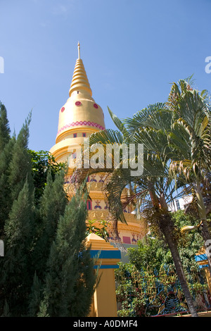 Stupa im Wat Chaiya Mangkalaram buddhistischen Tempel in George Town, Penang Stockfoto