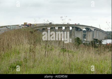 Die Orwell-Brücke in Suffolk vorbei über den Fluß Orwell Synonym für die Vergewaltigung und Ermordung von Ipswitch Prostituierte Stockfoto