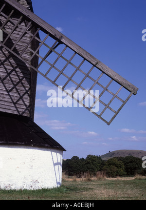 Pitstone Windmühle ist eines der frühesten Datierung von 1627, unter Ivinghoe Beacon in der Chilterns Stockfoto