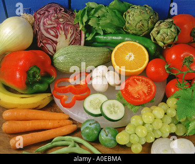 Verschiedene Gemüse und Obst Stockfoto