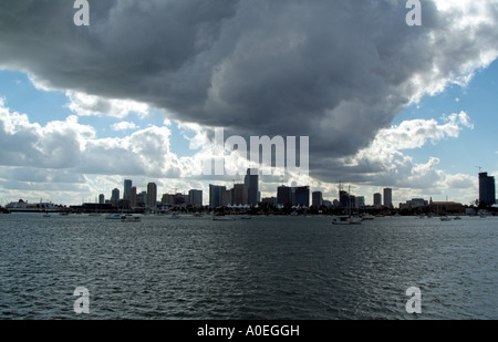 Wolke Wolken Bildung Miami Florida USA Sturm über der Stadt von Miami im südlichen Florida USA Stockfoto