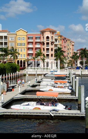Naples Florida USA Exculsive Unterkunft Bayfront Landing in Neapel ein beliebter Ferienort Stockfoto