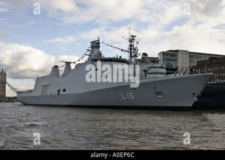 HDMS Absalon von der dänischen Marine Stockfoto